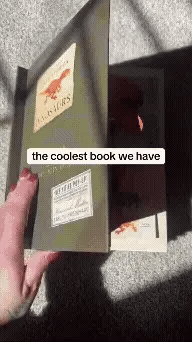 Pop-up encyclopedia animated close-up demonstration